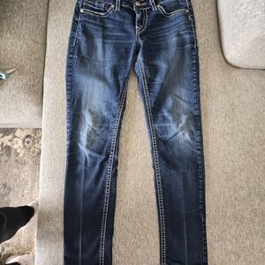 SILVER Suki Mid Rise Skinny Women's Jeans